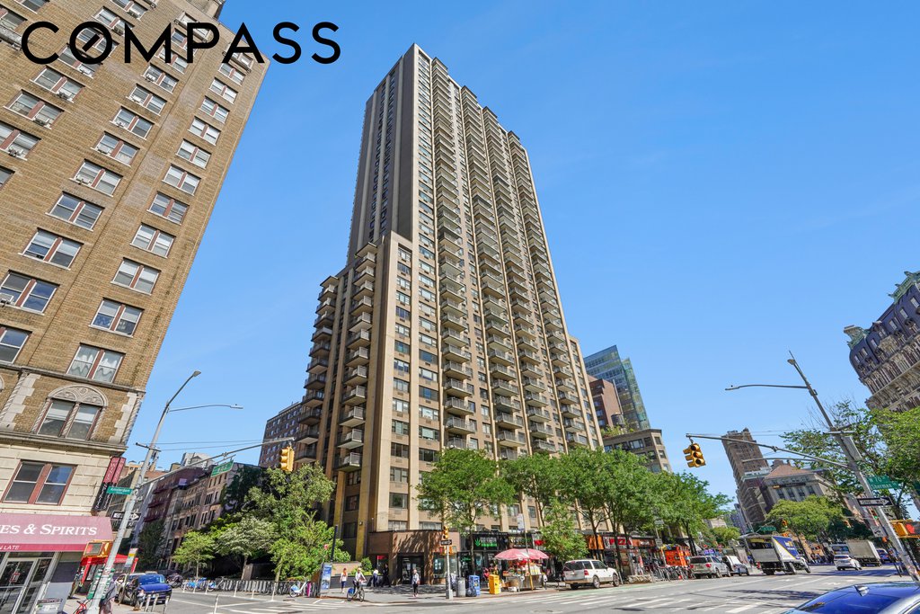 201 West 70th Street, Unit 37B photo 14
