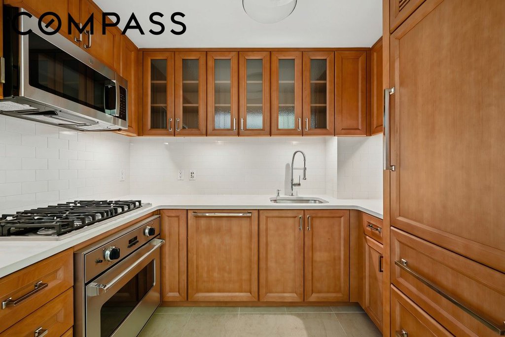 205 East 85th Street, Unit 15A photo 5