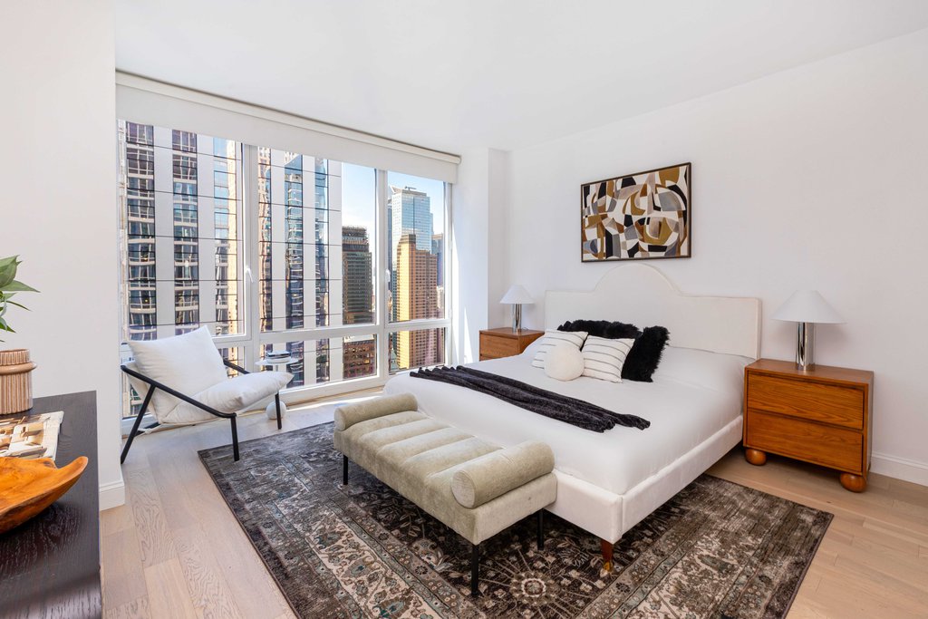 247 West 46th Street, Unit 3104 photo 6