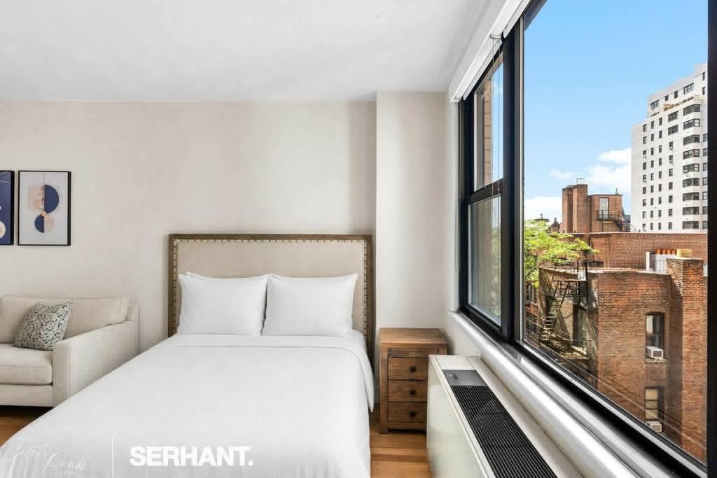 130 East 18th Street, Unit 8K photo 3