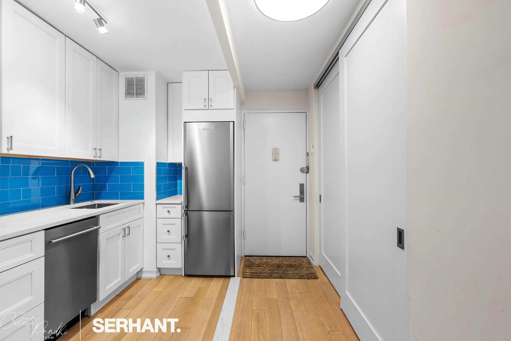 130 East 18th Street, Unit 8K photo 8