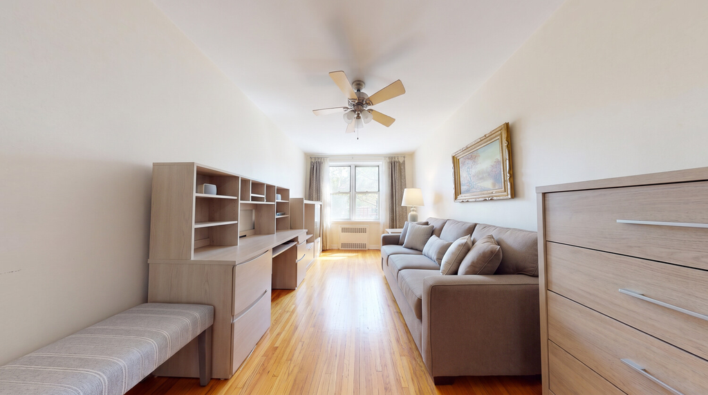 2553 East 7th Street, Unit 2F photo 4