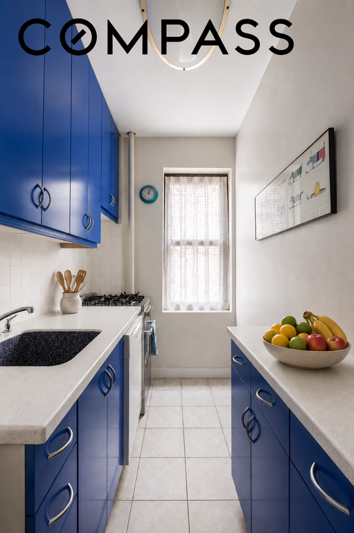 225 East 74th Street, Unit 2B photo 4