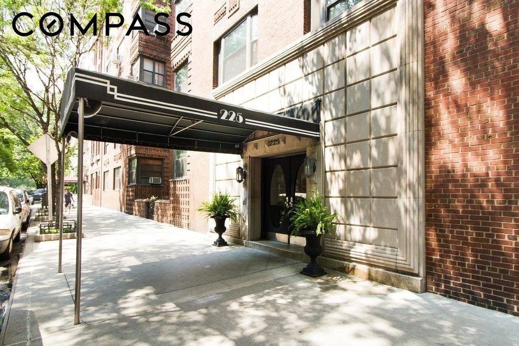 225 East 74th Street, Unit 2B photo 8