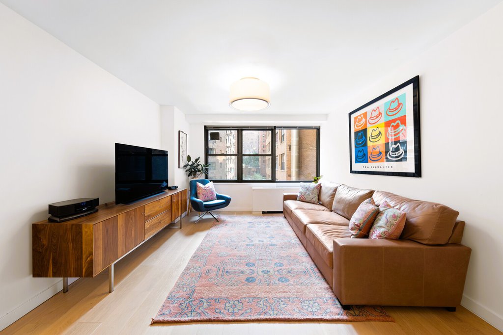 305 East 40th Street, Unit 6B photo 4