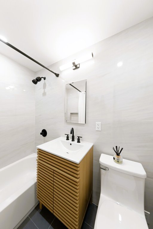 305 East 40th Street, Unit 6B photo 10