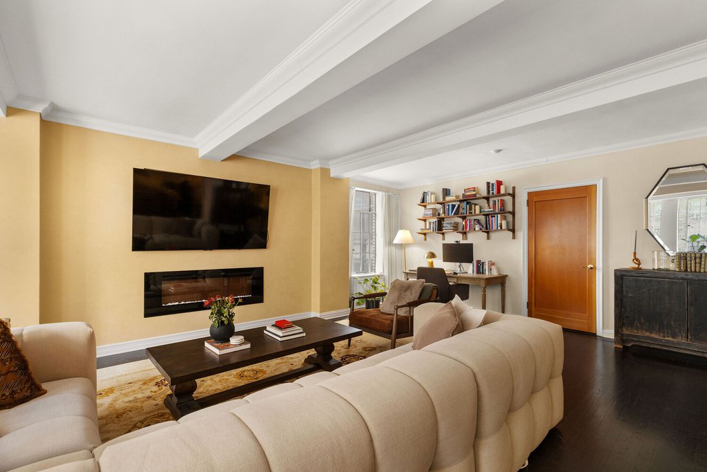 340 West 57th Street, Unit 2B photo 5