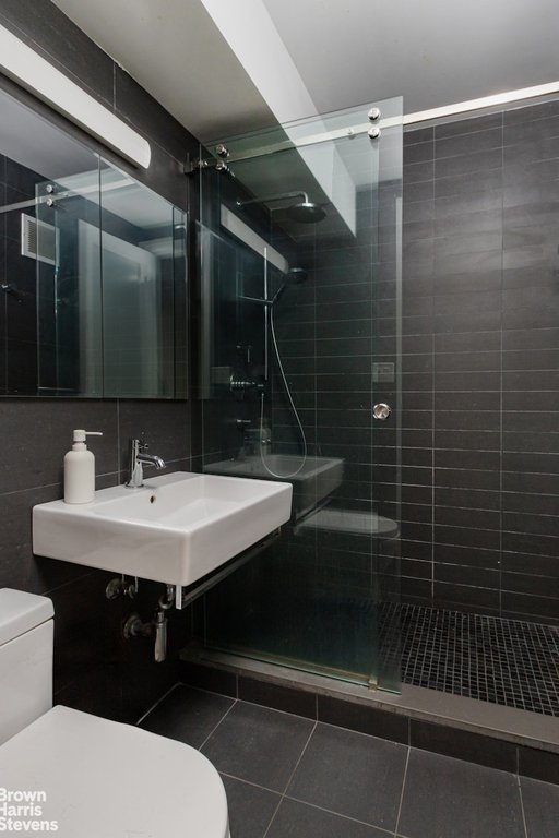 63 East 9th Street, Unit 8B photo 6