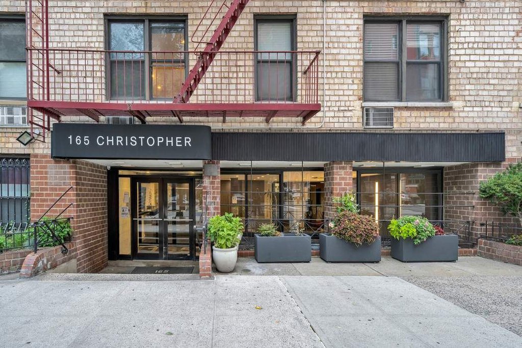 165 Christopher Street, Unit 6C photo 9
