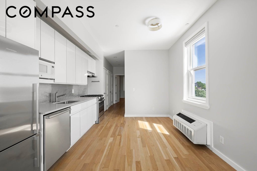 195 Hawthorne Street, Unit 5E photo 6