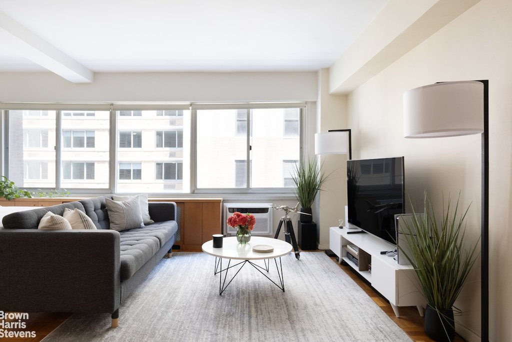 240 East 55th Street, Unit 6D