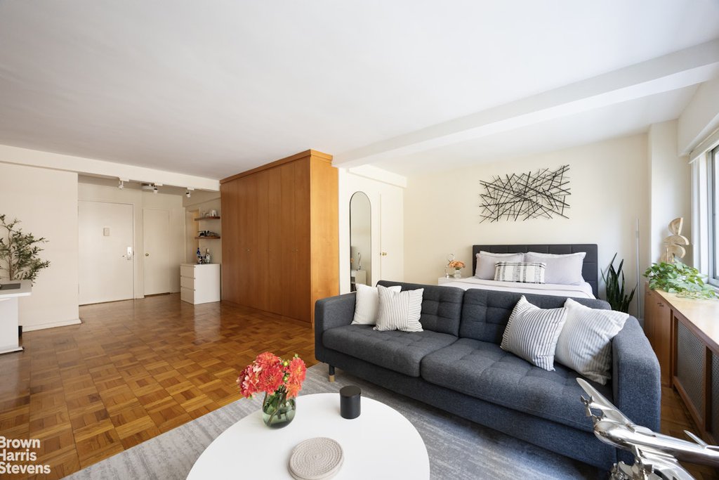 240 East 55th Street, Unit 6D photo 4