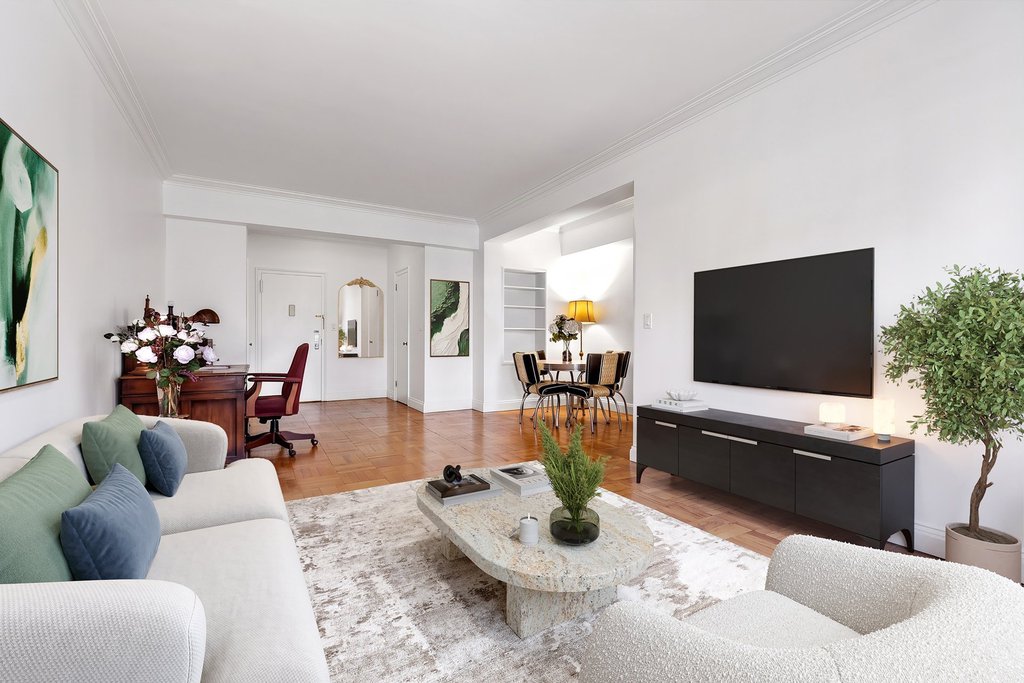 220 Madison Avenue, Unit 12L photo 2