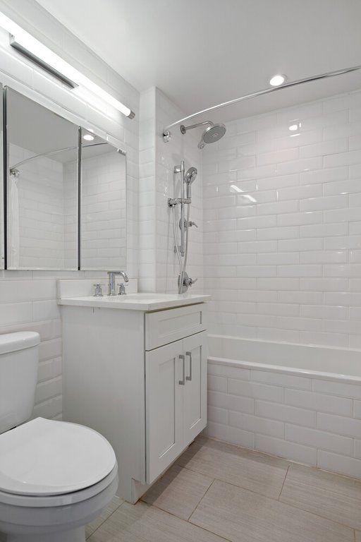 1325 Fifth Avenue, Unit 6E photo 5