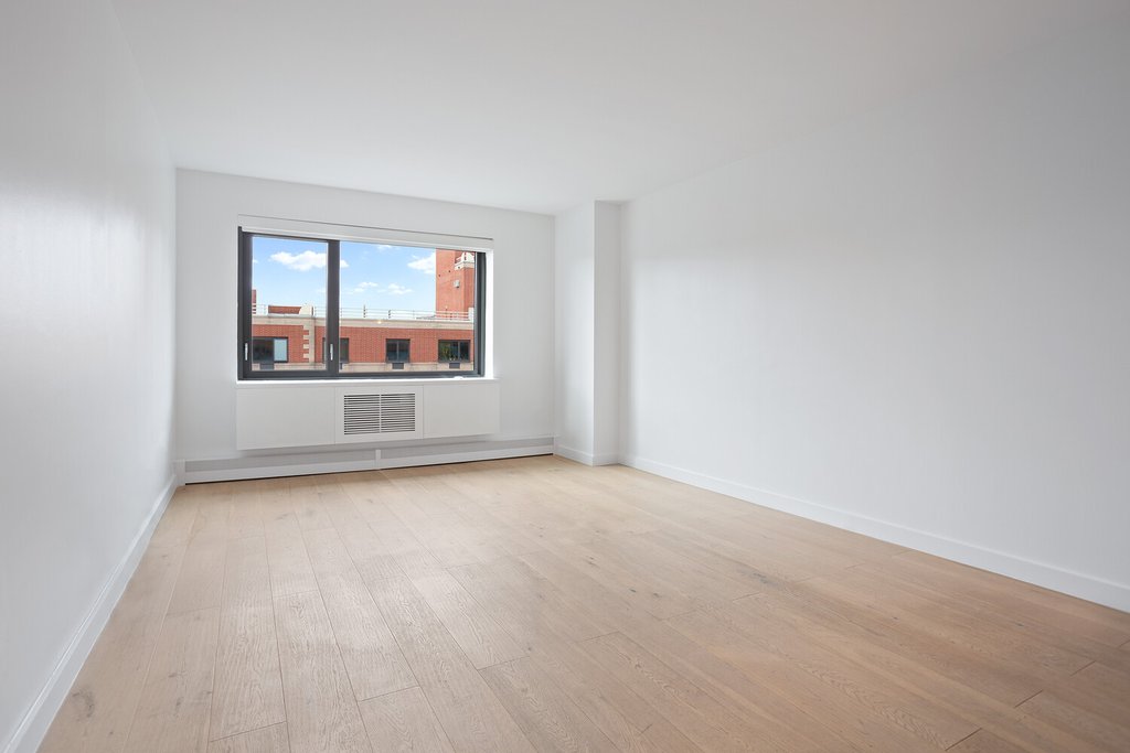 1325 Fifth Avenue, Unit 6E photo 7