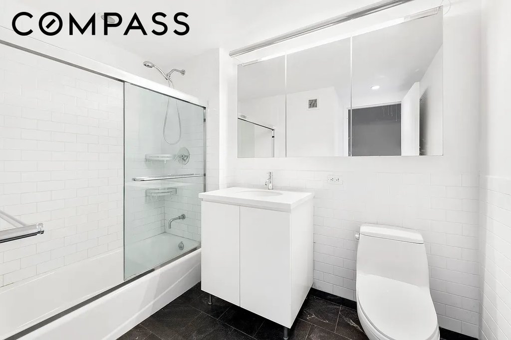 90 William Street, Unit 16E photo 3