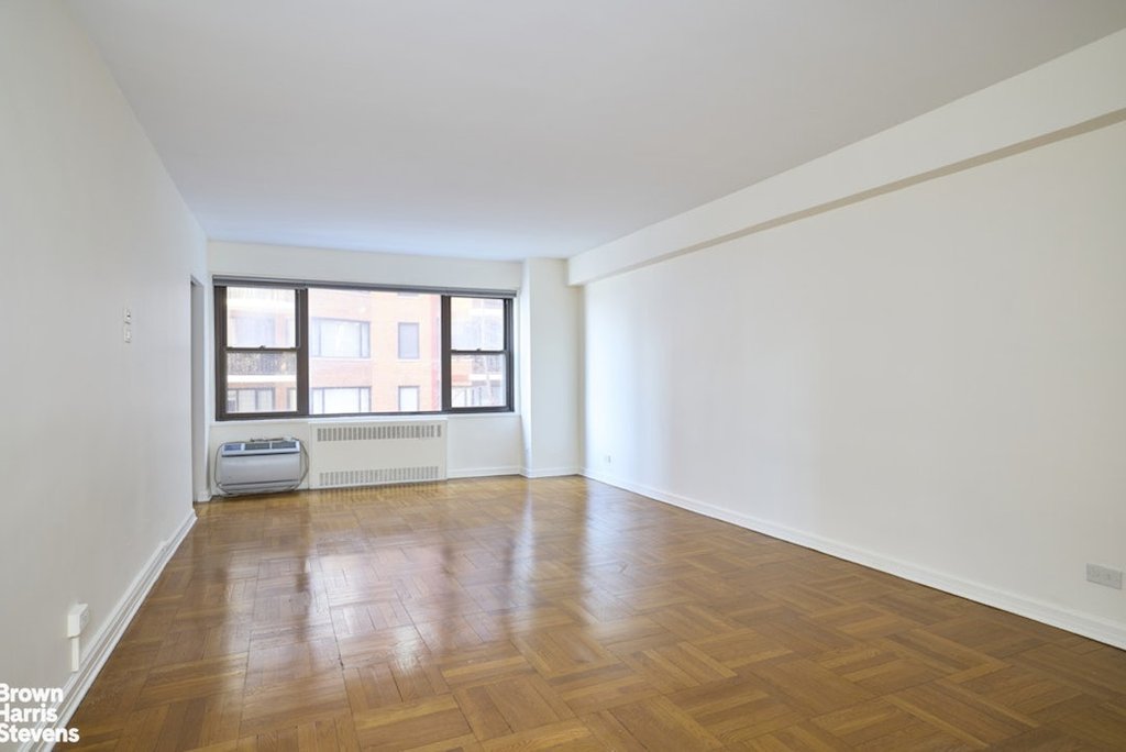 50 Sutton Place South, Unit 3K photo 7