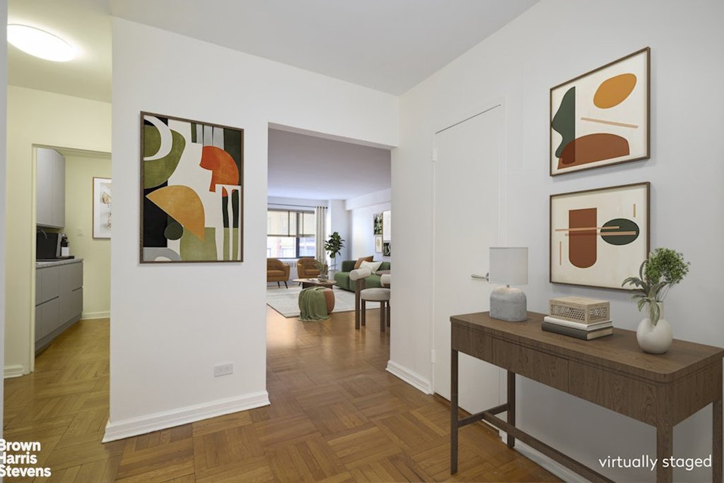 50 Sutton Place South, Unit 3K photo 8