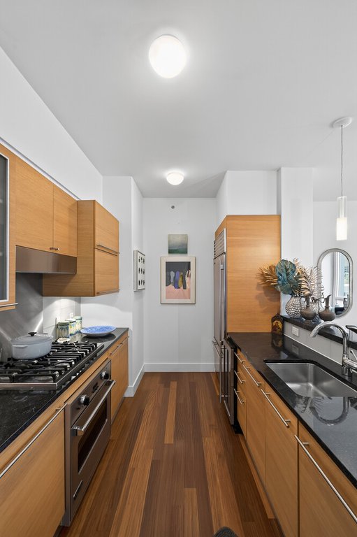 10 West End Avenue, Unit 6F photo 5