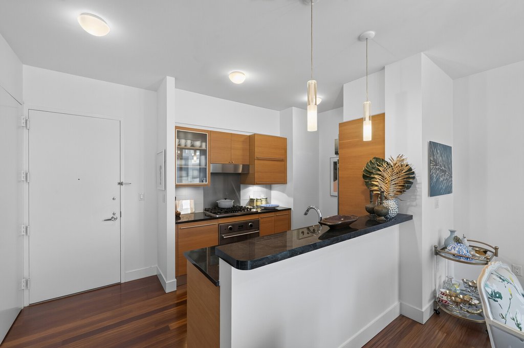 10 West End Avenue, Unit 6F photo 6