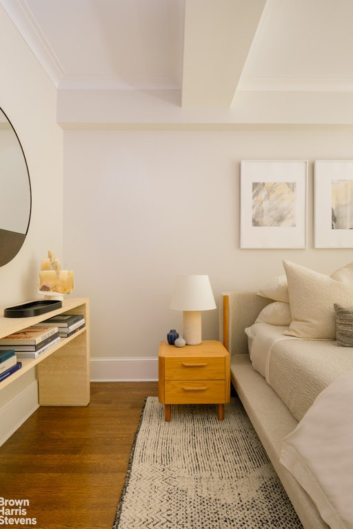 530 Park Avenue, Unit 14H photo 10