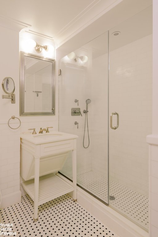 530 Park Avenue, Unit 14H photo 11
