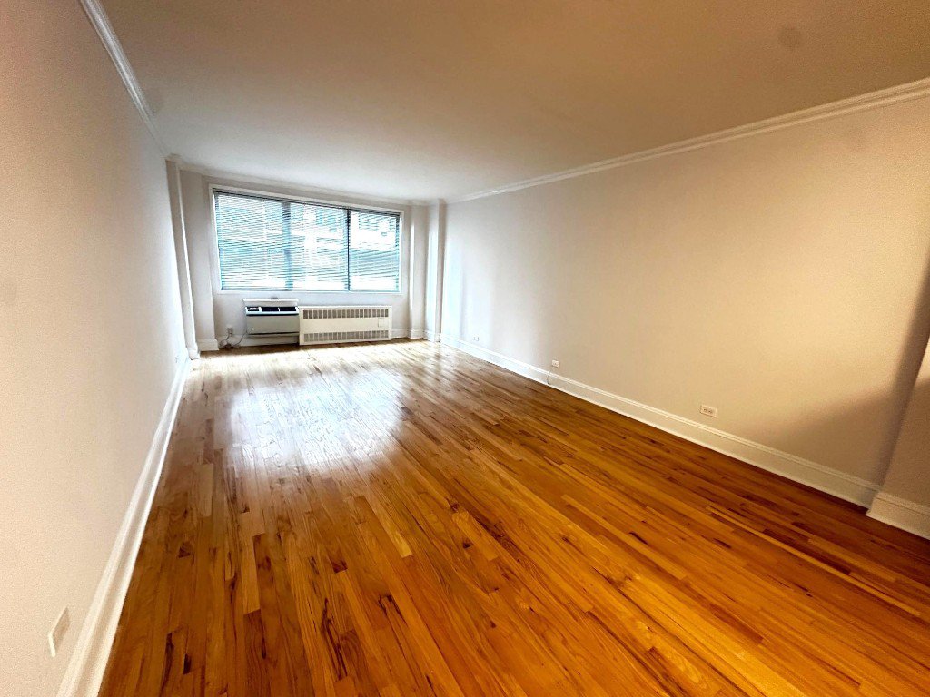 442 West 57th Street, Unit 4G photo 5