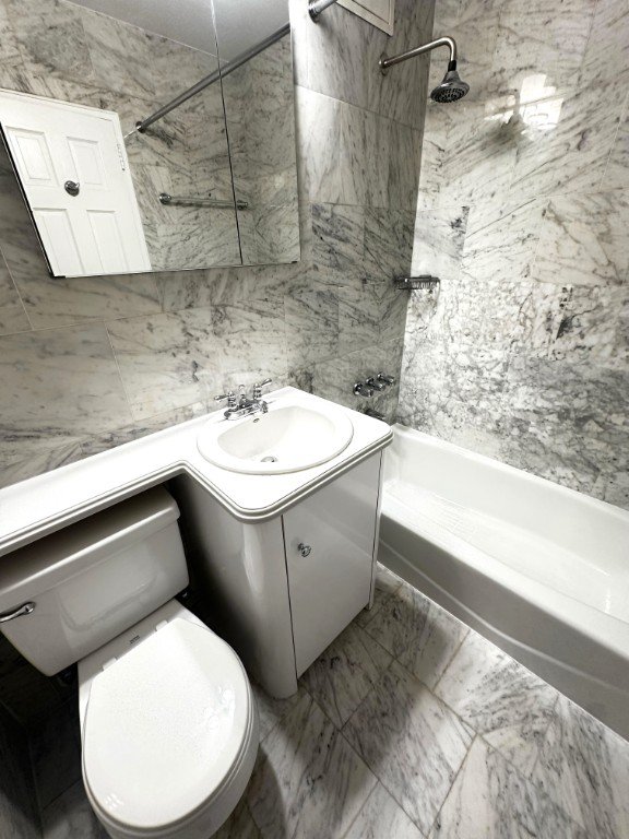442 West 57th Street, Unit 4G photo 9