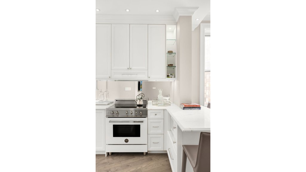 140 West 69th Street, Unit 52 photo 4