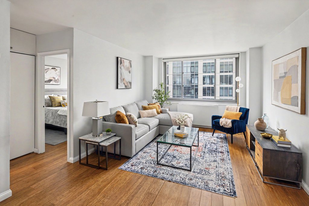 2025 Broadway, Unit 18B