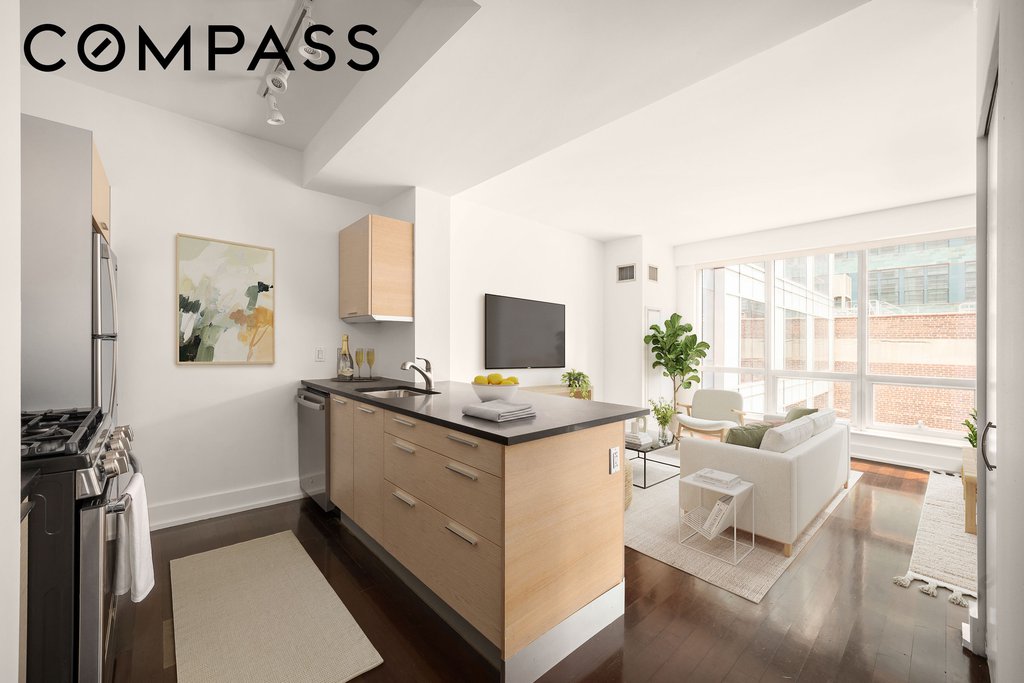 350 West 42nd Street, Unit 6I photo 4