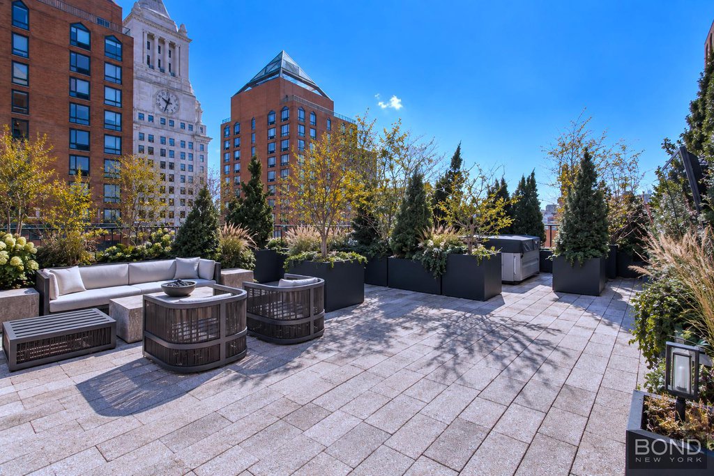 1 Irving Place, Unit PH22D photo 10