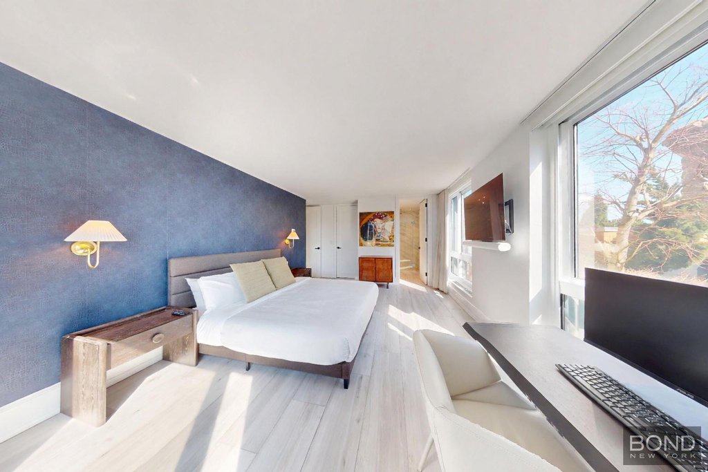 1 Irving Place, Unit PH22D photo 12