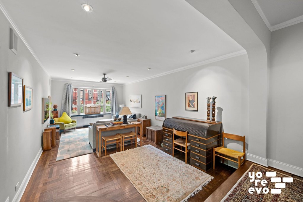 155 West 20th Street, Unit 4G