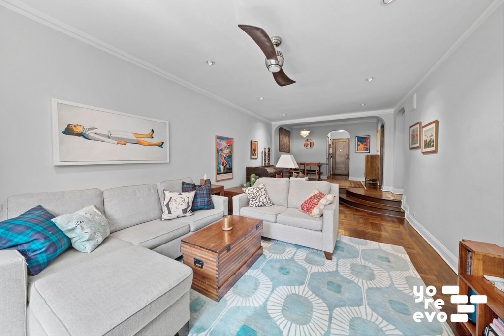 155 West 20th Street, Unit 4G photo 2