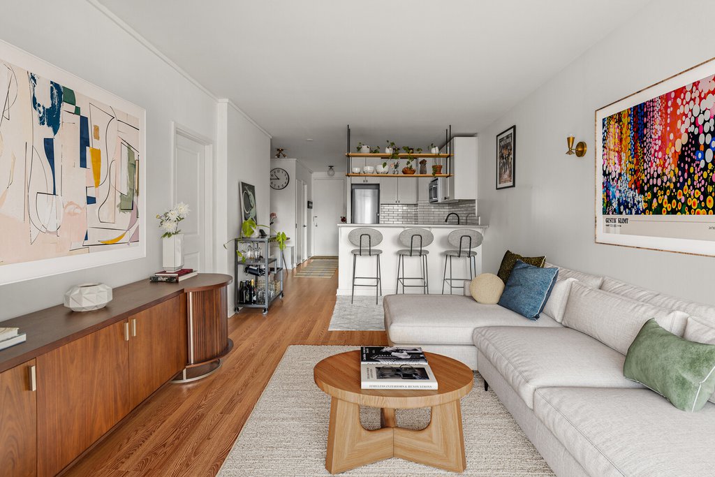 240 East 47th Street, Unit 2E photo 2