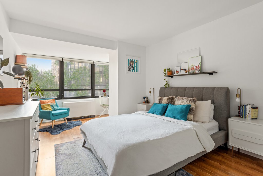 240 East 47th Street, Unit 2E photo 7