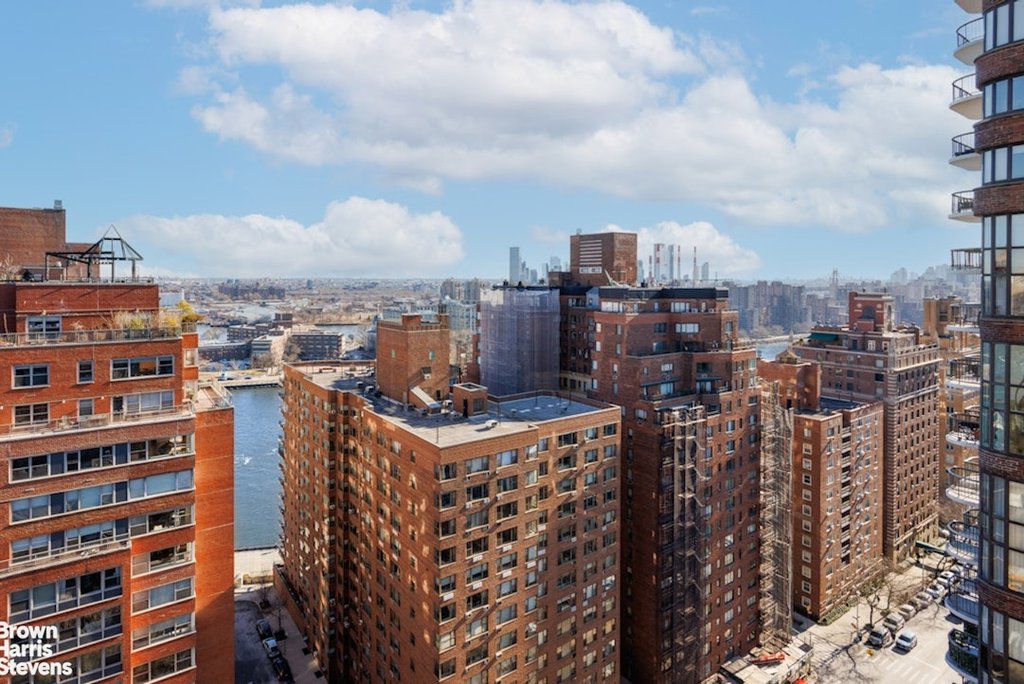 60 East End Avenue, Unit 21A photo 8