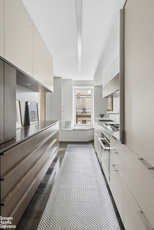 1050 Fifth Avenue, Unit 7C photo 4