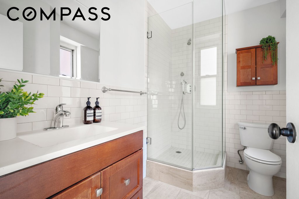 455 FDR Drive, Unit B405 photo 8