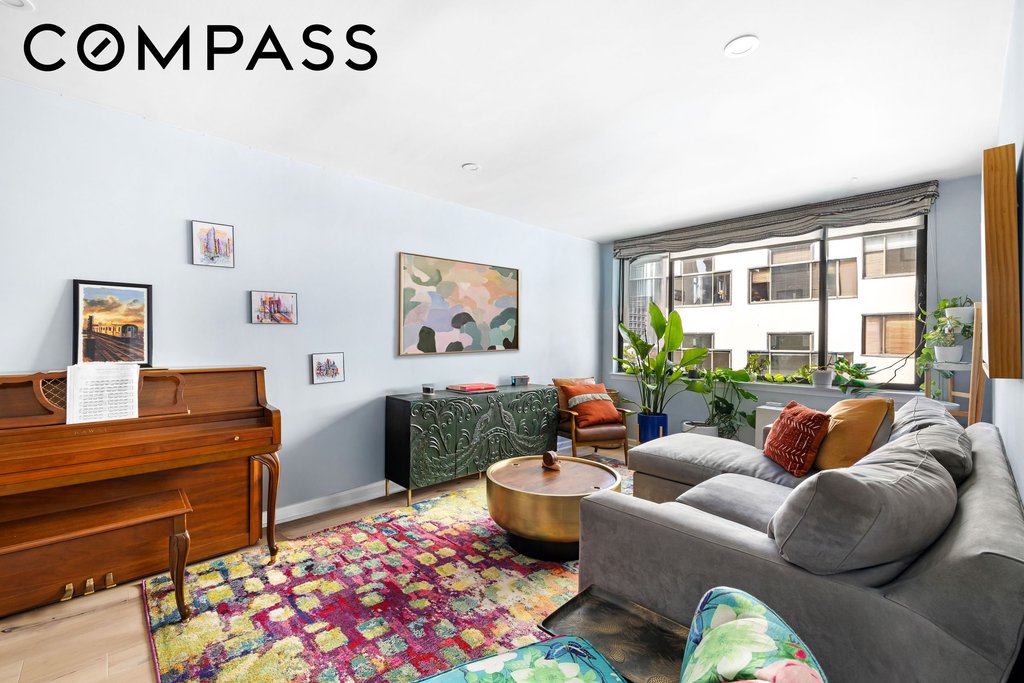 77 Bleecker Street, Unit 924E
