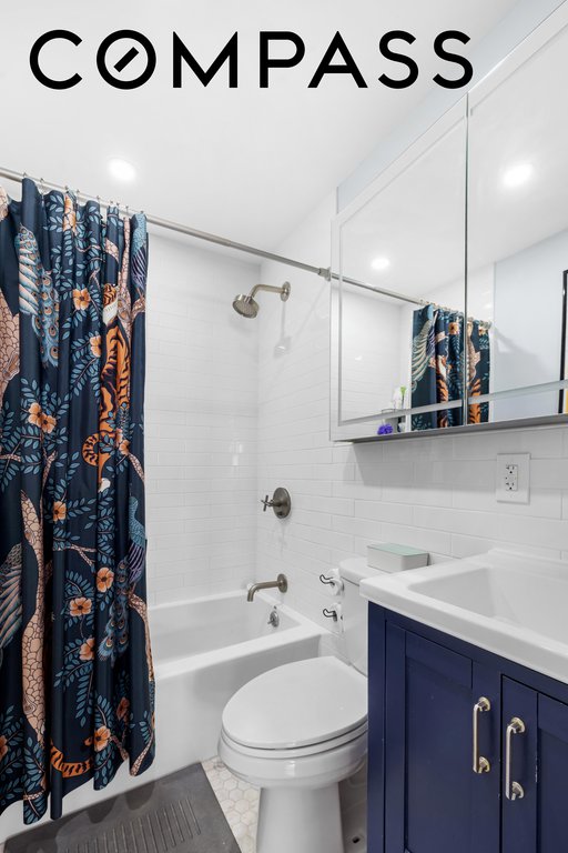 77 Bleecker Street, Unit 924E photo 7