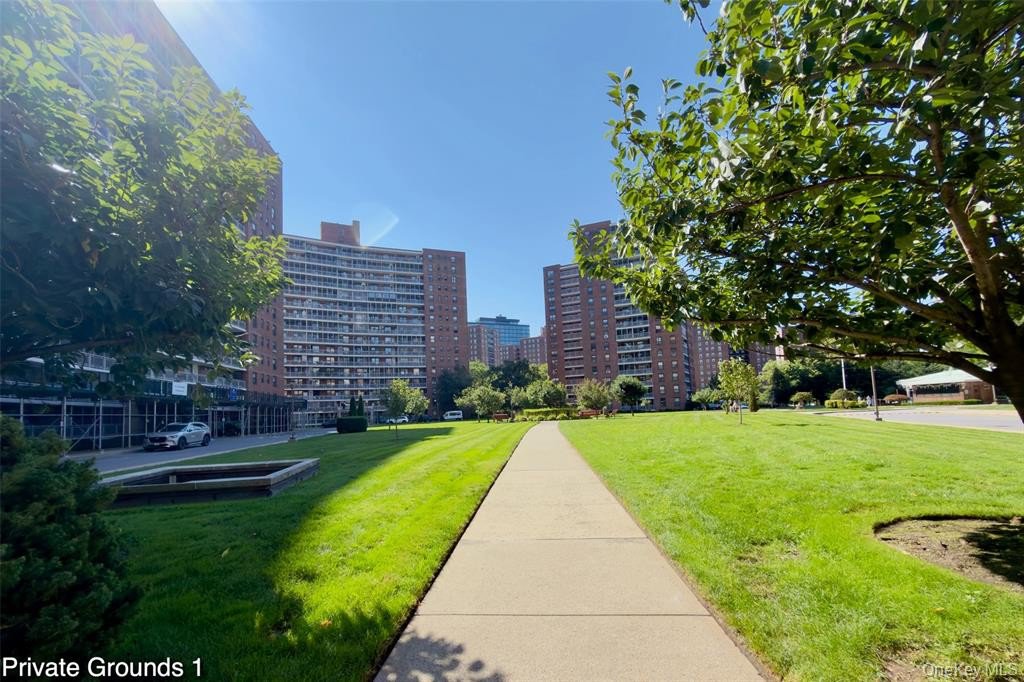 61-25 98th Street, Unit 7J photo 27