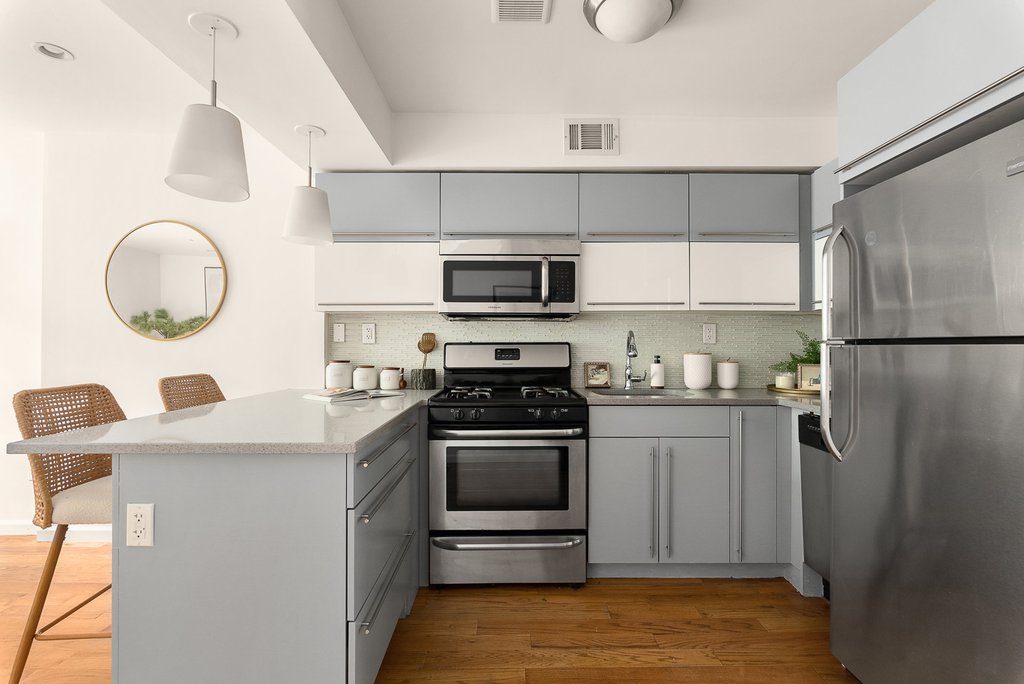 521A Greene Avenue, Unit 1 photo 3