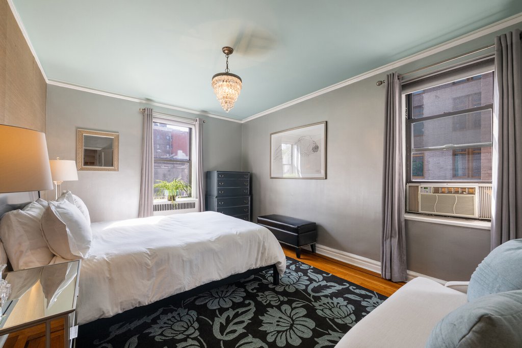 210 West 103rd Street, Unit 6B photo 4