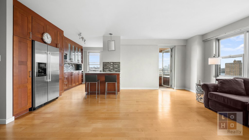 577 Grand Street, Unit F1607 photo 3