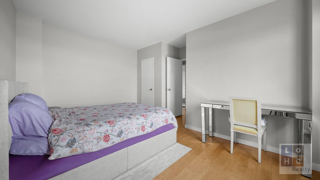 577 Grand Street, Unit F1607 photo 11