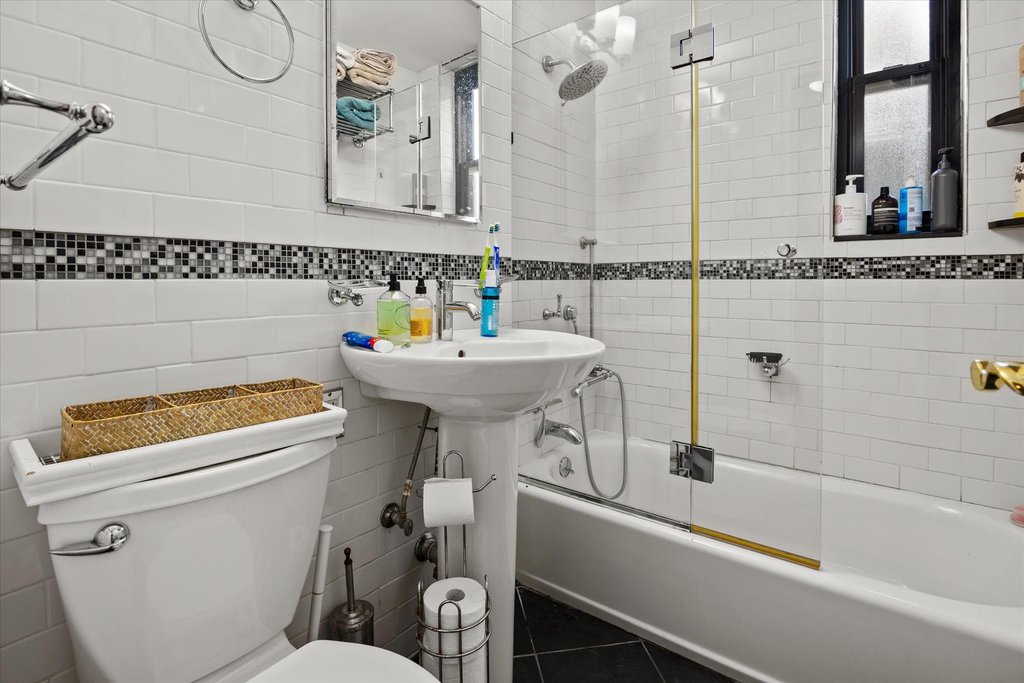 65 Park Terrace East, Unit C48 photo 14