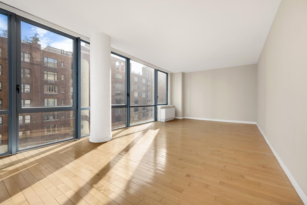 330 East 57th Street, Unit 12 photo 2