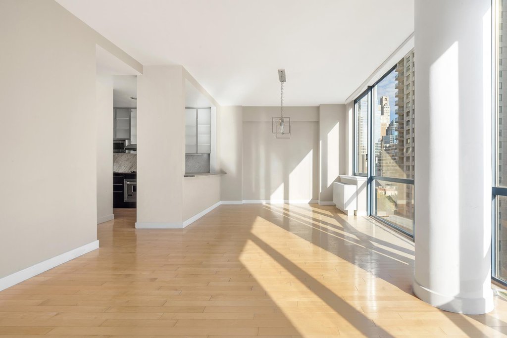 330 East 57th Street, Unit 12 photo 3